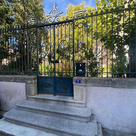 Maison Du Midi, 2 De Charme * Ginestas