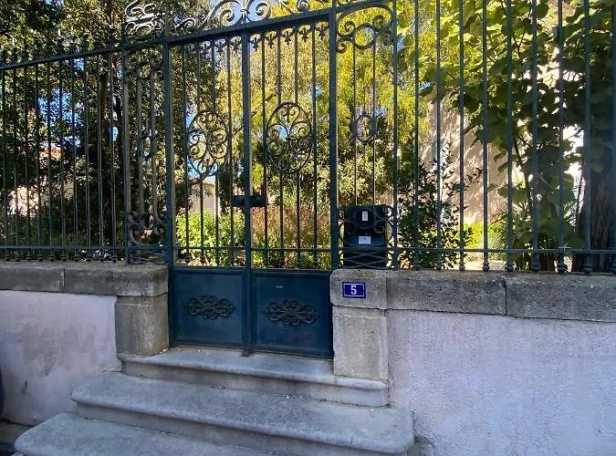 Maison Du Midi, 2 De Charme * Ginestas